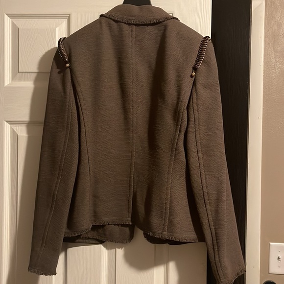 Blazer - Picture 9 of 11